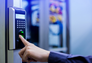 control de acceso biometrico zkteco hikvision